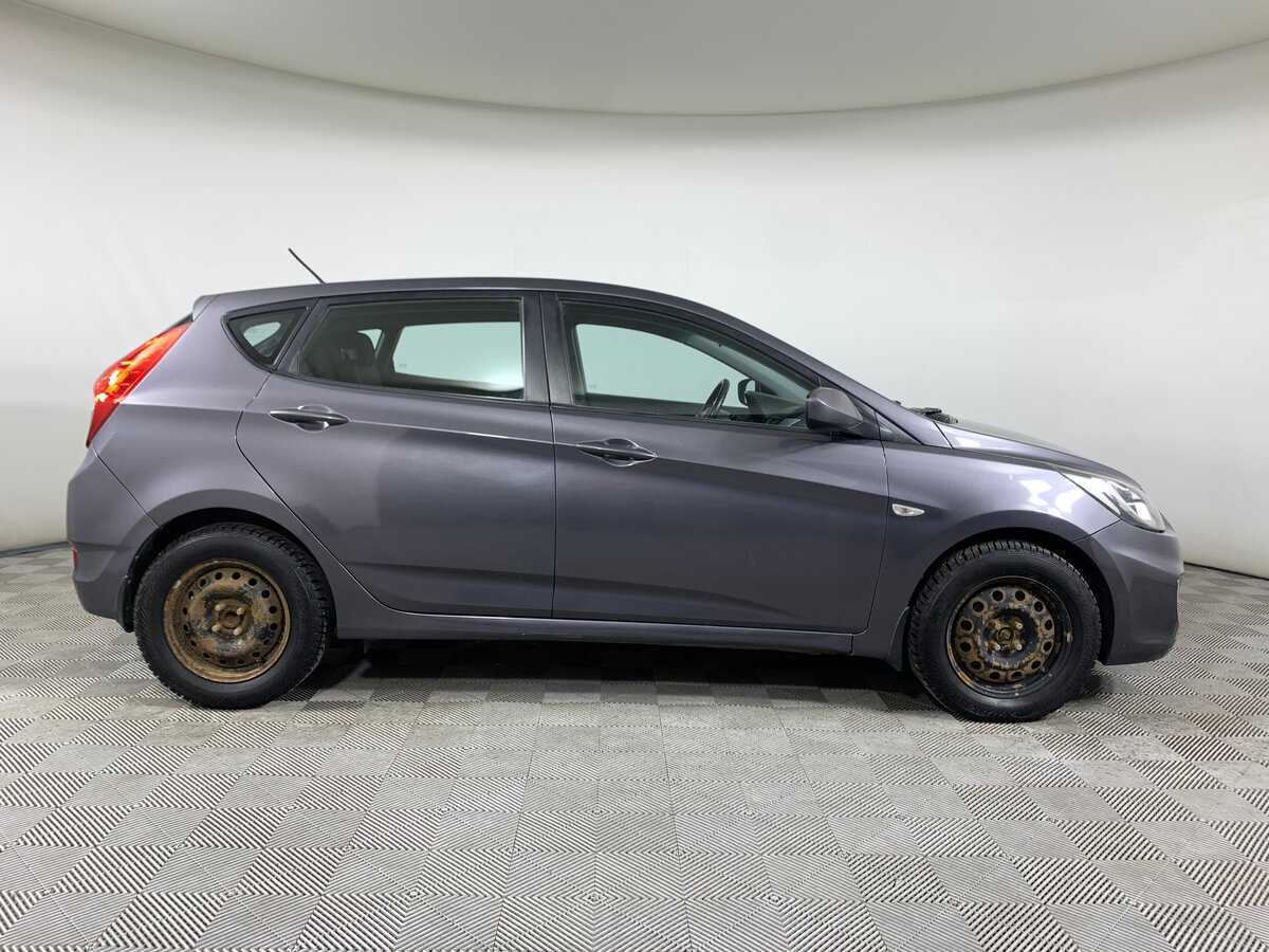 Hyundai Solaris, 2012 - фото №4