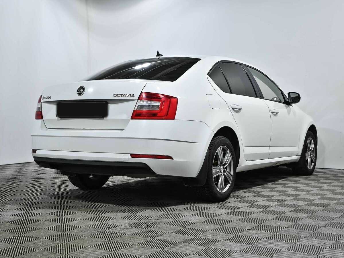 Skoda Octavia, 2018 - фото №3