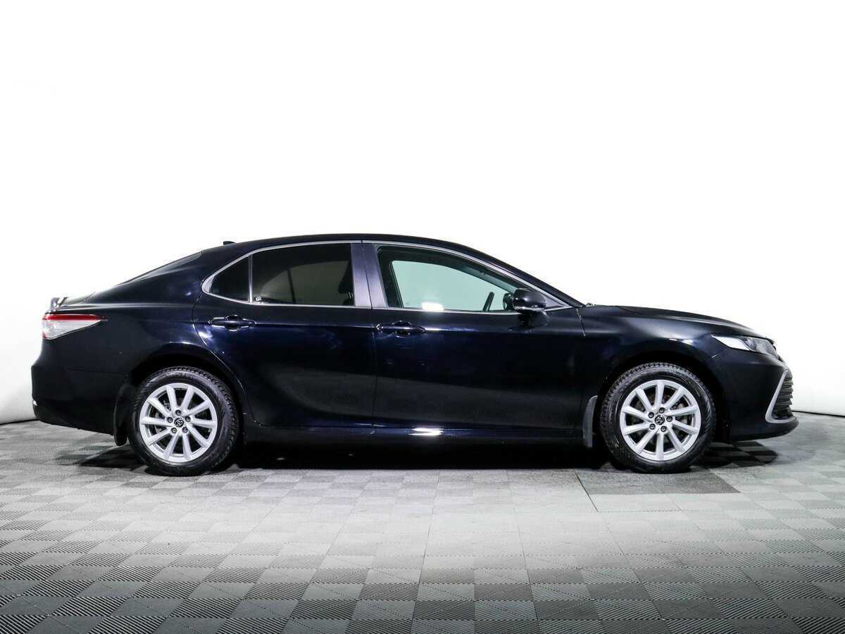Toyota Camry, 2021 - фото №4