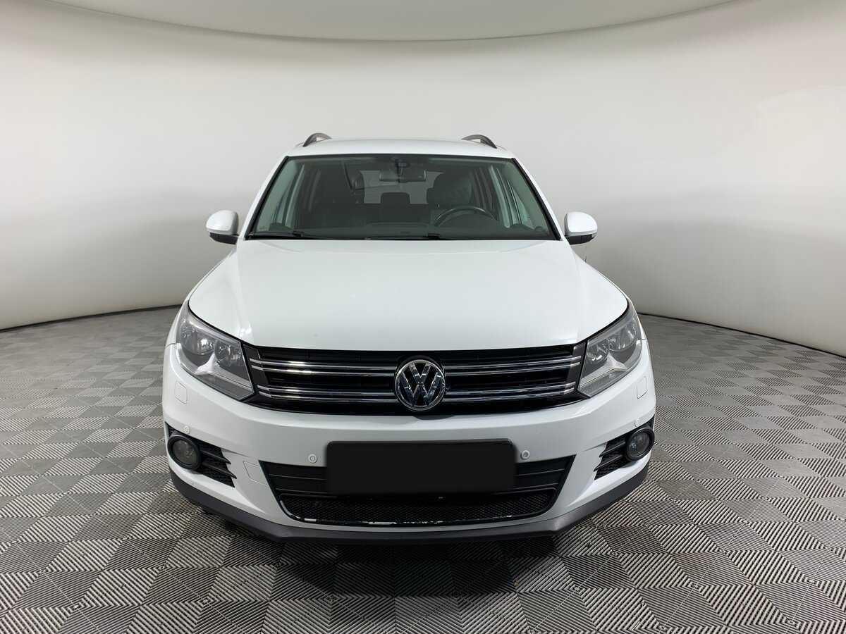 Volkswagen Tiguan, 2015 - фото №2