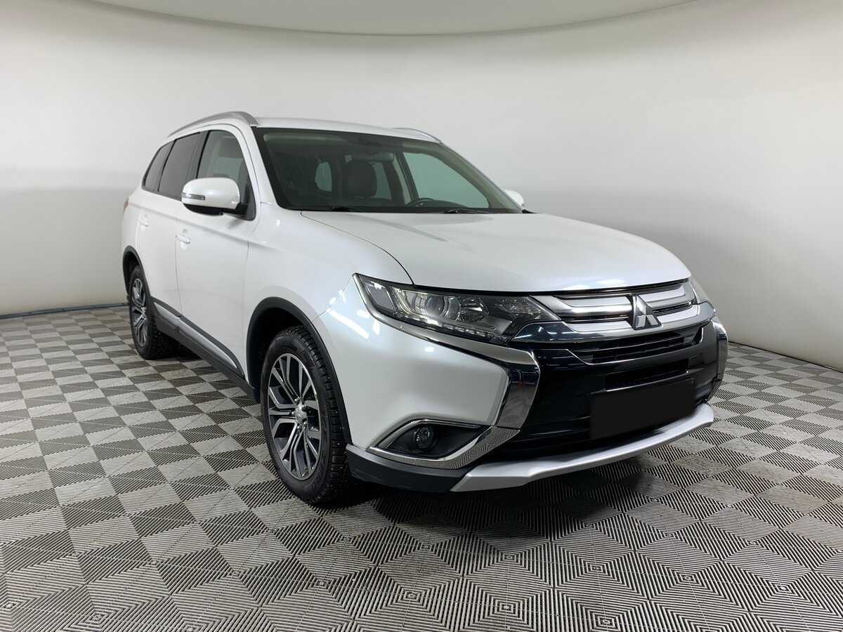 Mitsubishi Outlander, 2016 - фото №3