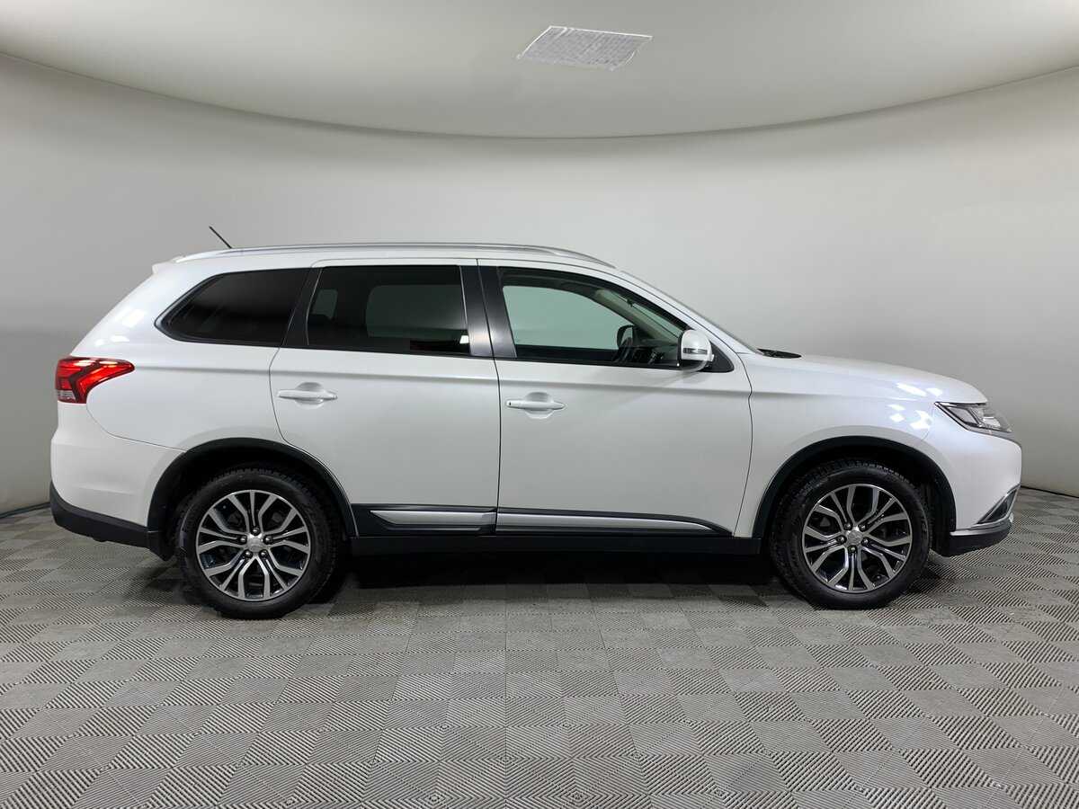 Mitsubishi Outlander, 2016 - фото №4