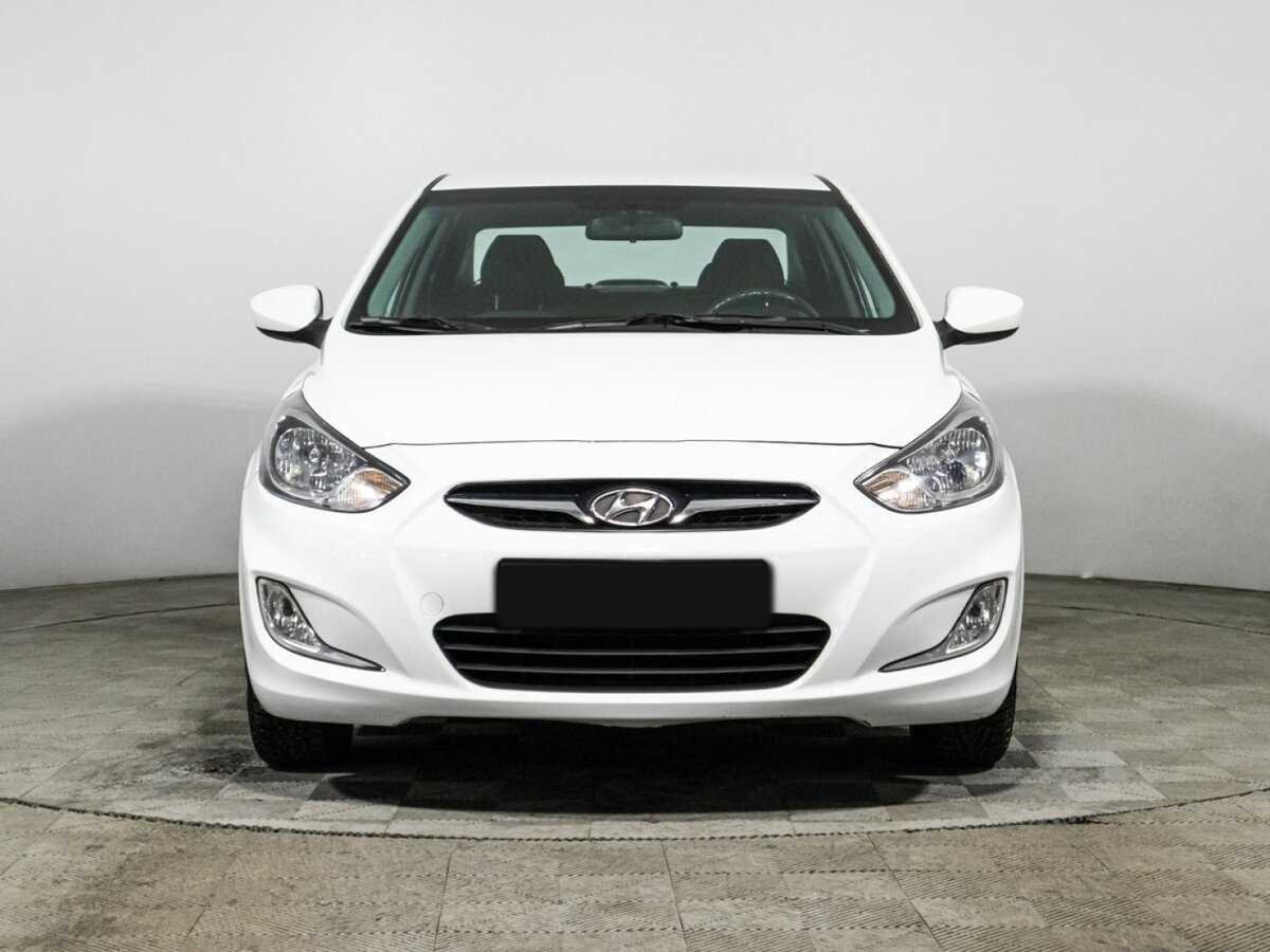 Hyundai Solaris, 2013 - фото №2