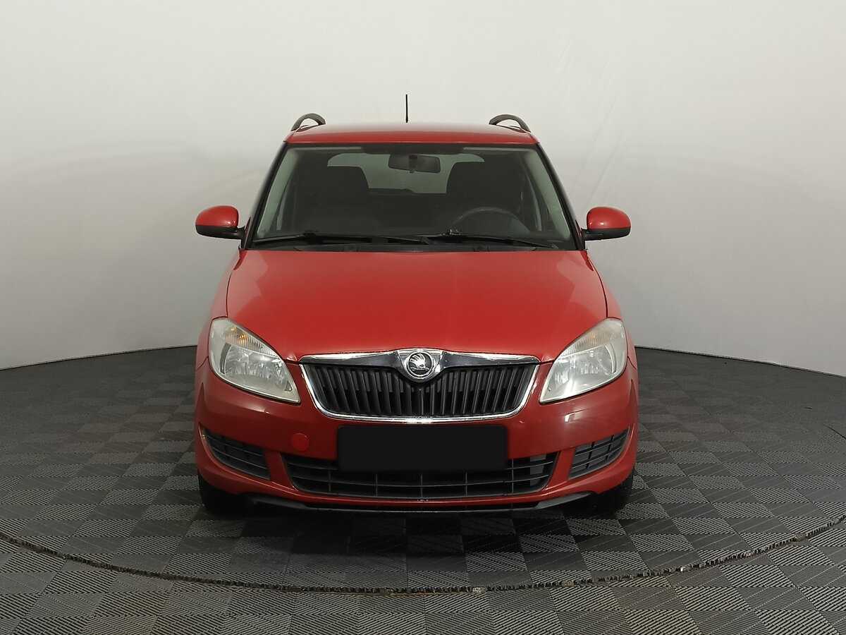 Skoda Fabia, 2014 - фото №2