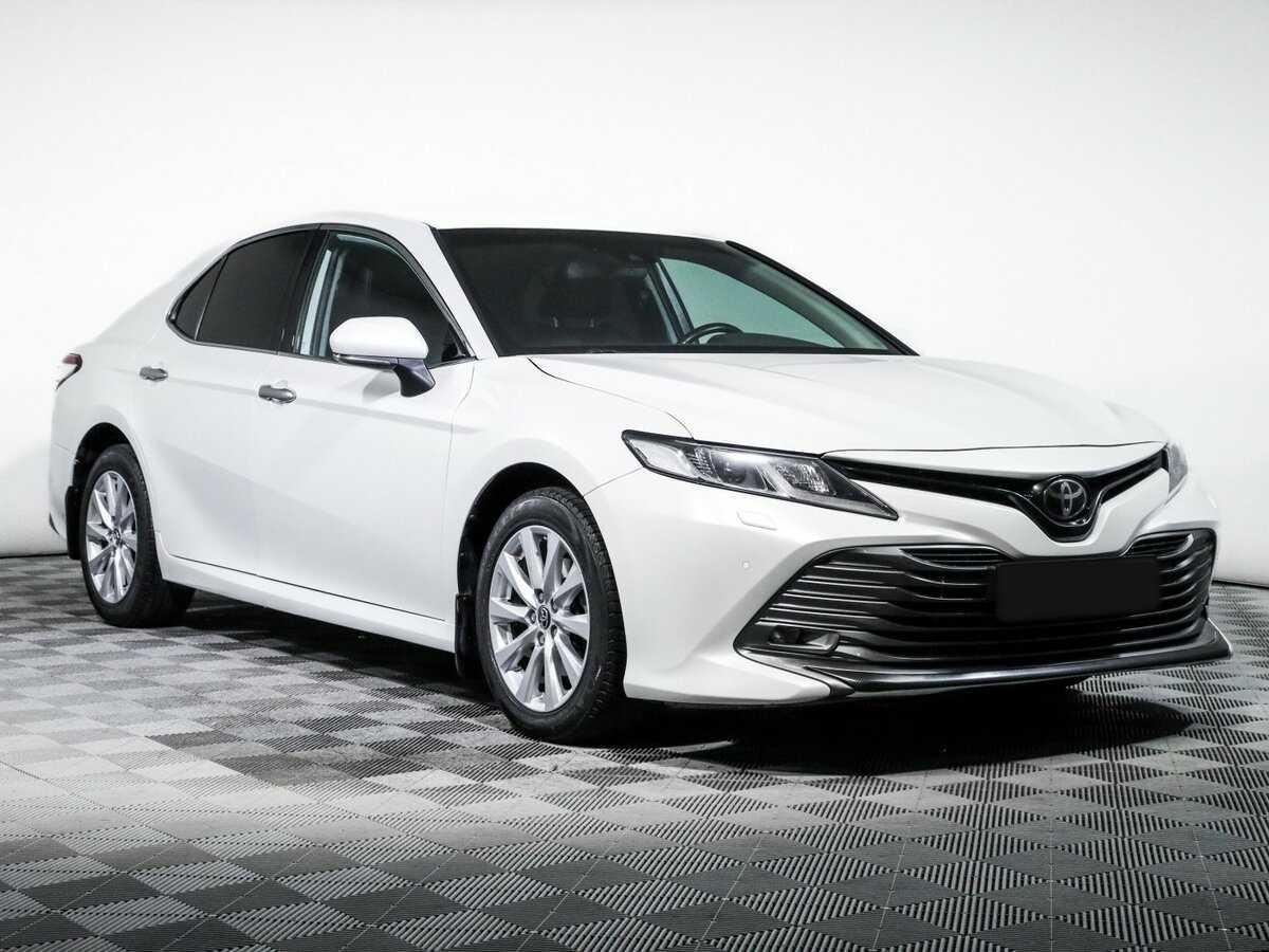 Toyota Camry, 2019 - фото №3