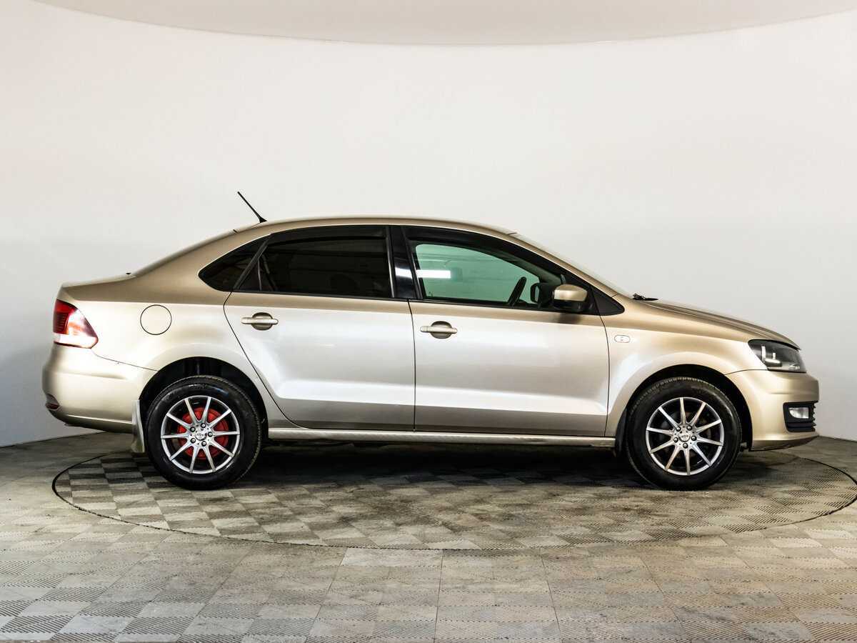 Volkswagen Polo, 2016 - фото №4
