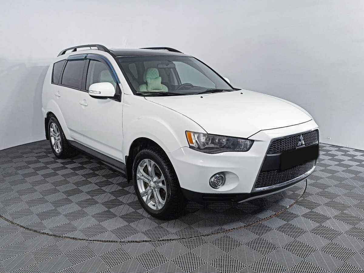 Mitsubishi Outlander, 2012 - фото №3