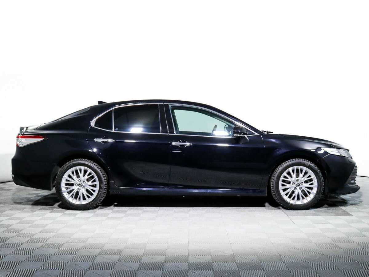 Toyota Camry, 2018 - фото №4