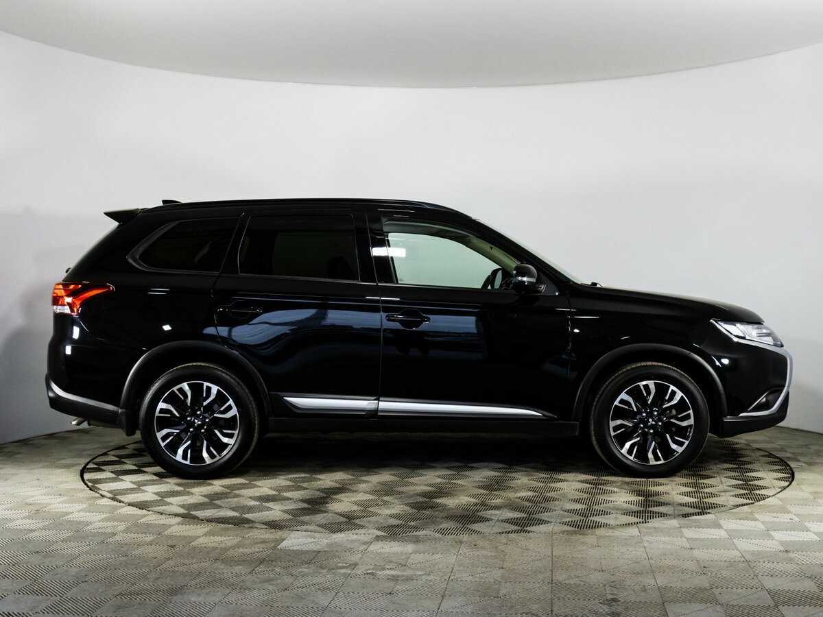 Mitsubishi Outlander, 2021 - фото №4