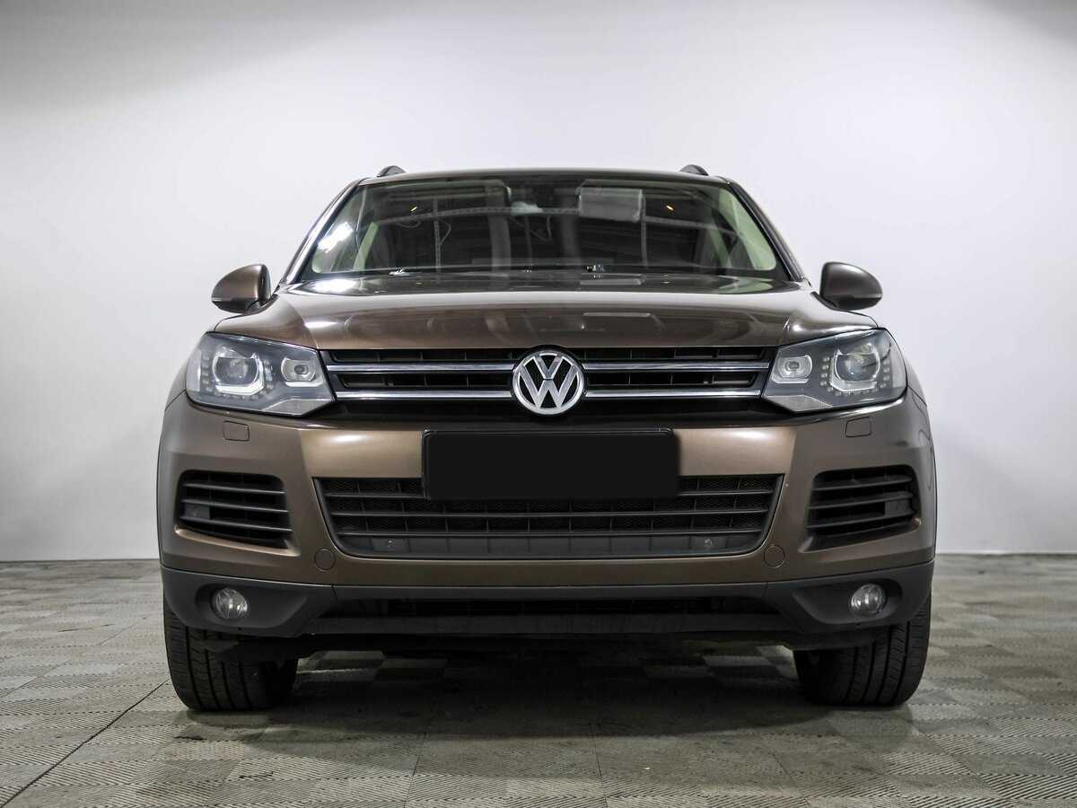 Volkswagen Touareg, 2013 - фото №2