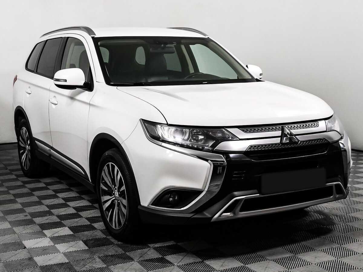 Mitsubishi Outlander, 2019 - фото №3