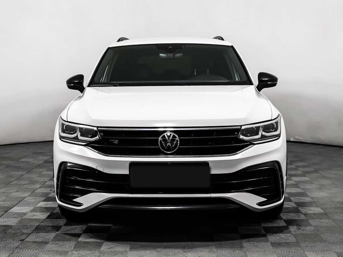 Volkswagen Tiguan, 2020 - фото №2