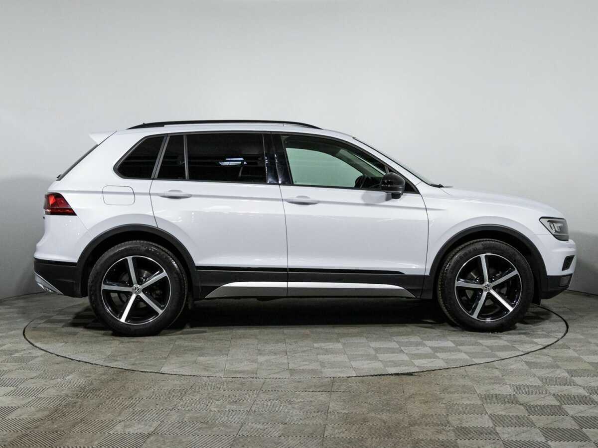 Volkswagen Tiguan, 2019 - фото №4