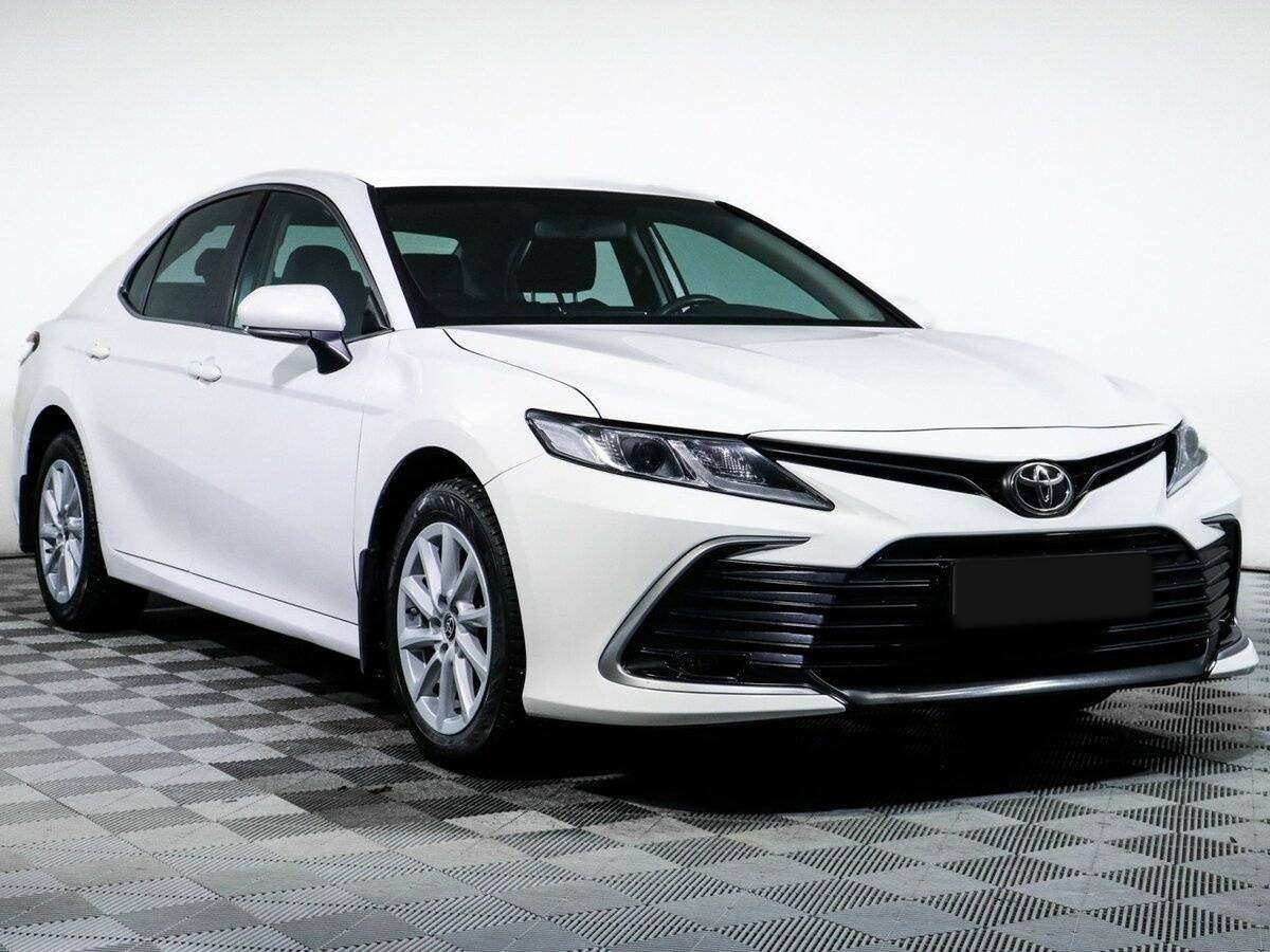 Toyota Camry, 2021 - фото №3
