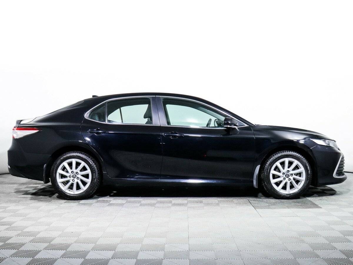 Toyota Camry, 2021 - фото №4