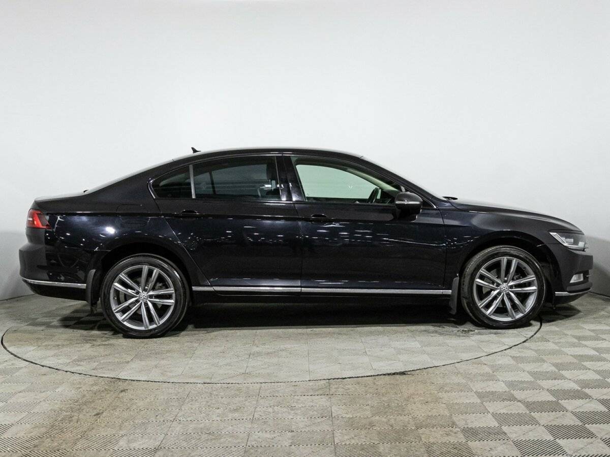 Volkswagen Passat, 2016 - фото №4