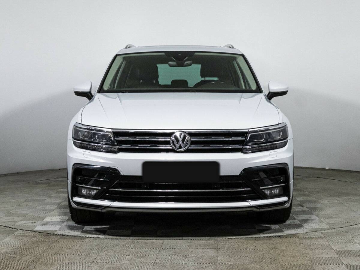 Volkswagen Tiguan, 2019 - фото №2
