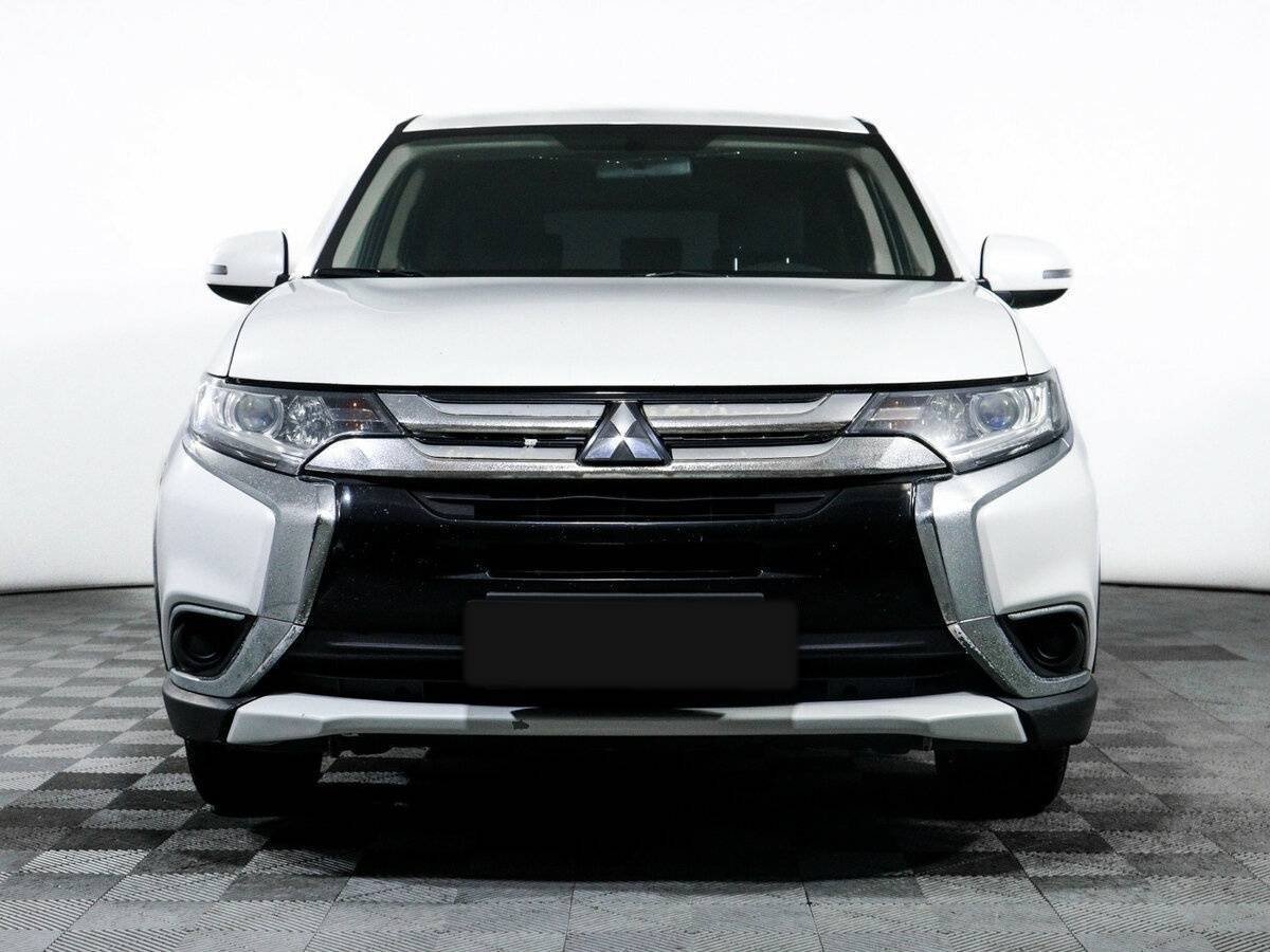 Mitsubishi Outlander, 2015 - фото №2