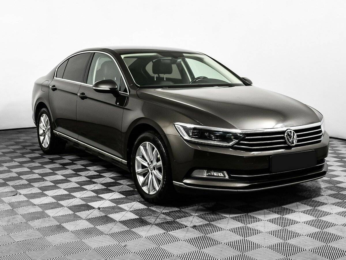 Volkswagen Passat, 2017 - фото №3