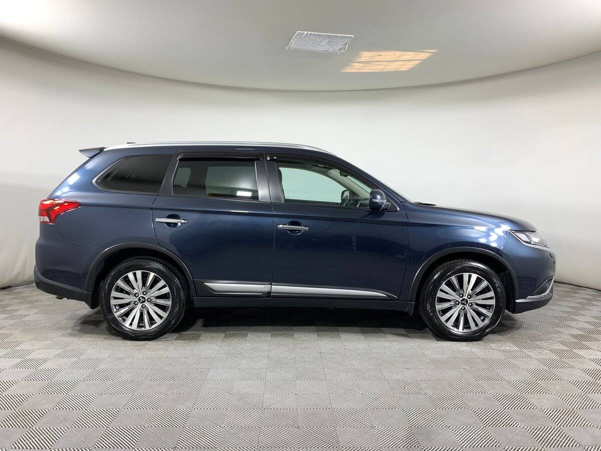 Mitsubishi Outlander, 2020 - фото №4