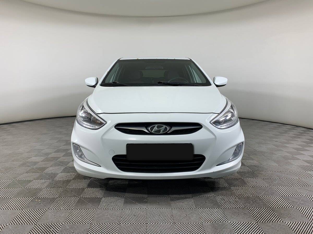 Hyundai Solaris, 2013 - фото №2