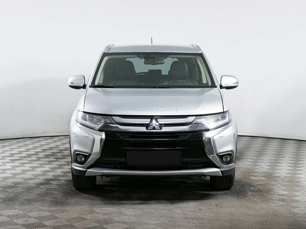 Mitsubishi Outlander, 2015 - фото №2
