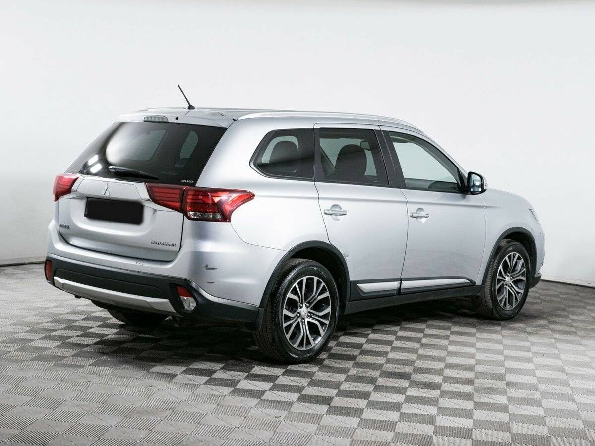 Mitsubishi Outlander, 2015 - фото №4