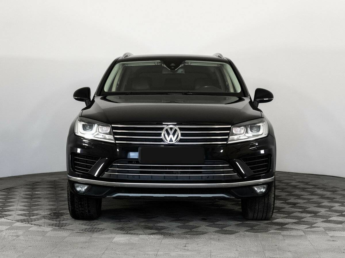 Volkswagen Touareg, 2015 - фото №3