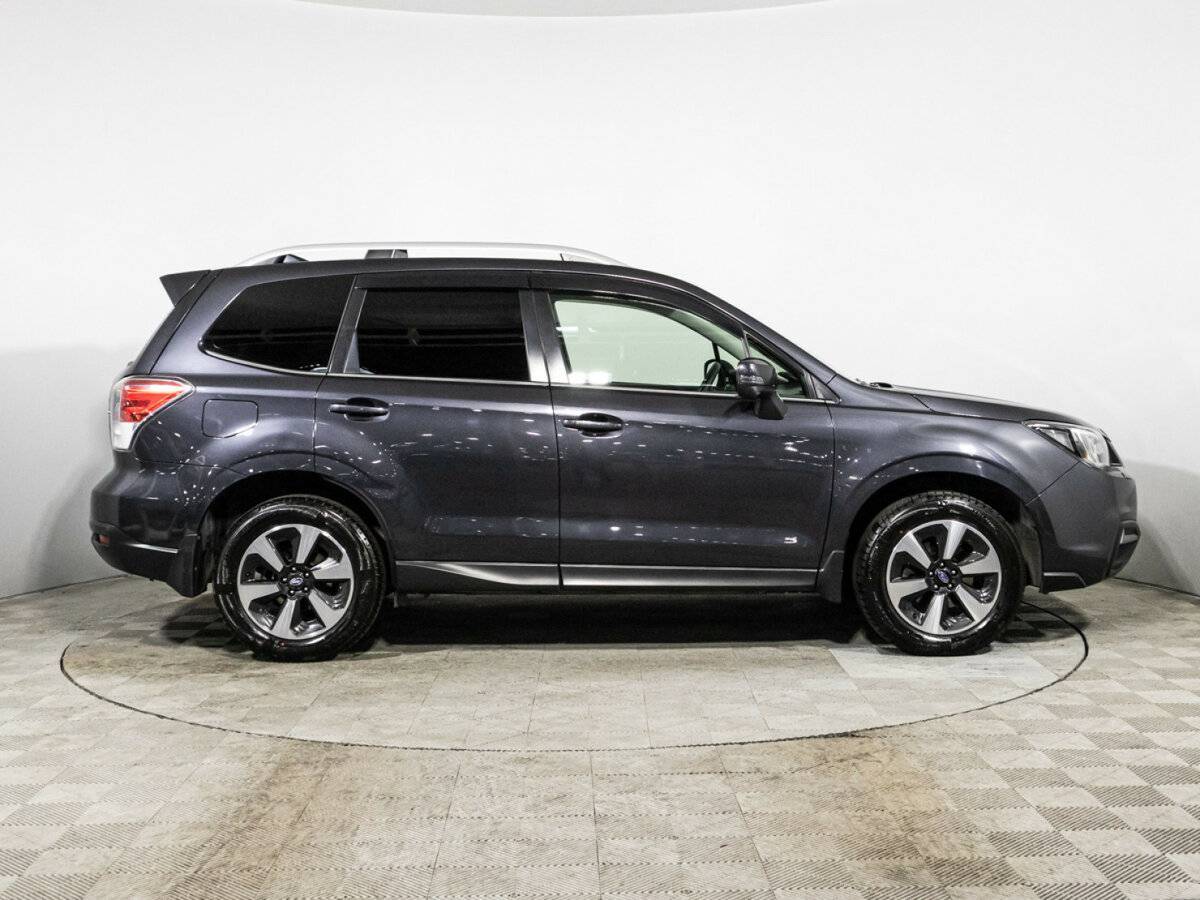 Subaru Forester, 2018 - фото №4