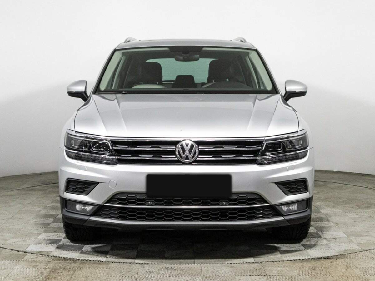Volkswagen Tiguan, 2018 - фото №2