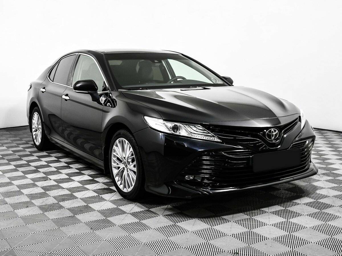 Toyota Camry, 2019 - фото №3