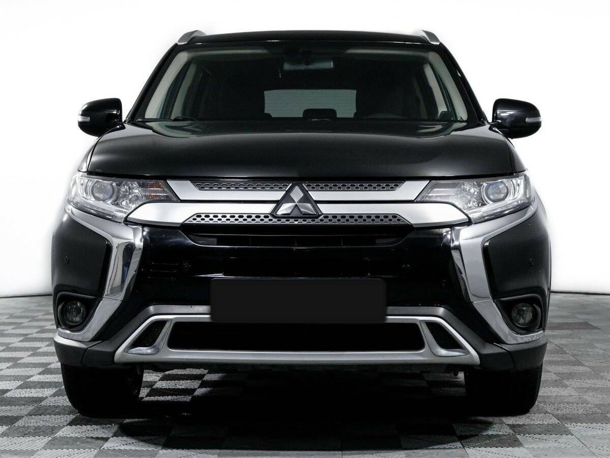 Mitsubishi Outlander, 2021 - фото №2