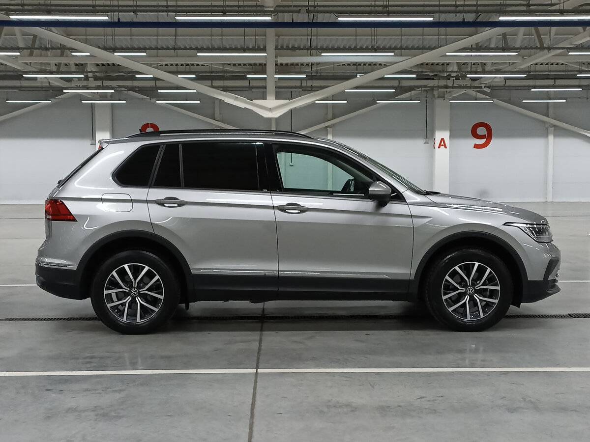 Volkswagen Tiguan, 2021 - фото №4