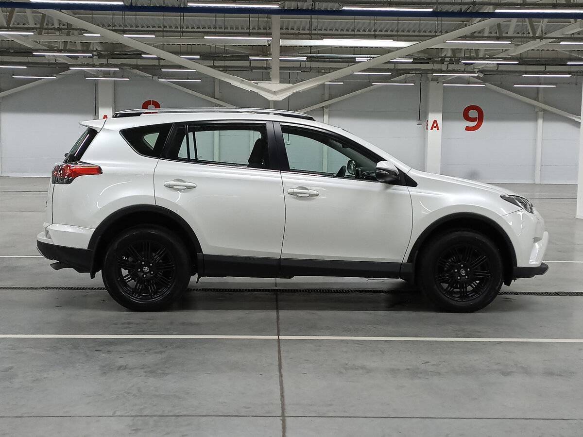 Toyota RAV4, 2017 - фото №4