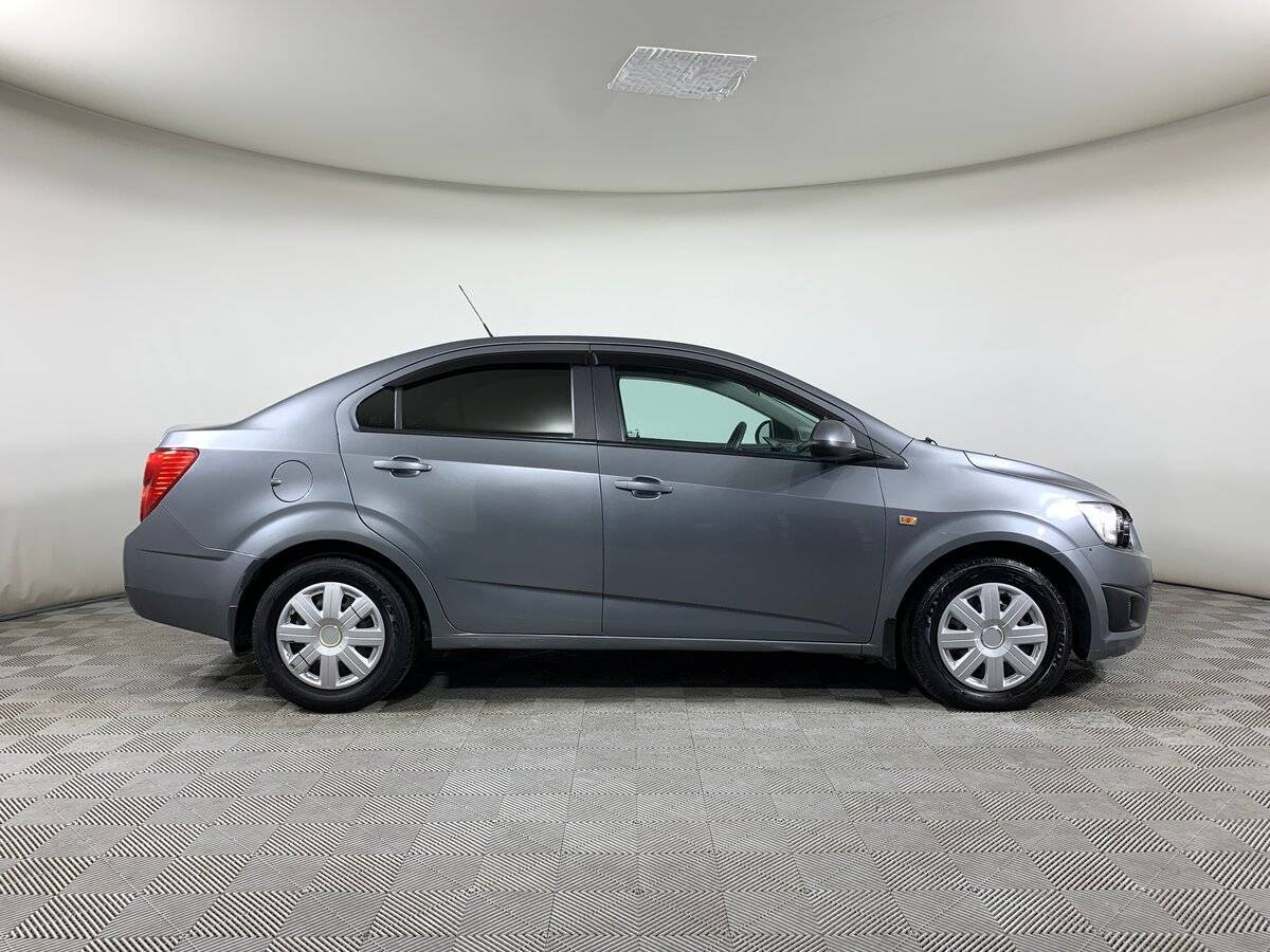 Chevrolet Aveo, 2014 - фото №4