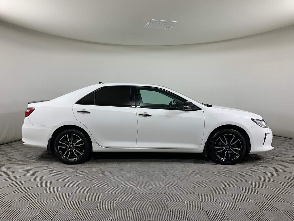 Toyota Camry, 2017 - фото №4