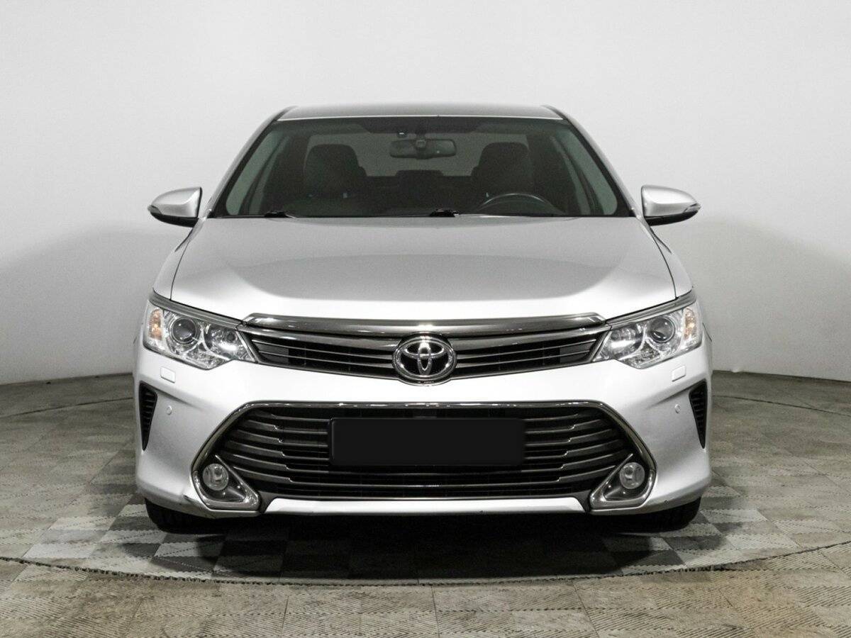 Toyota Camry, 2015 - фото №2