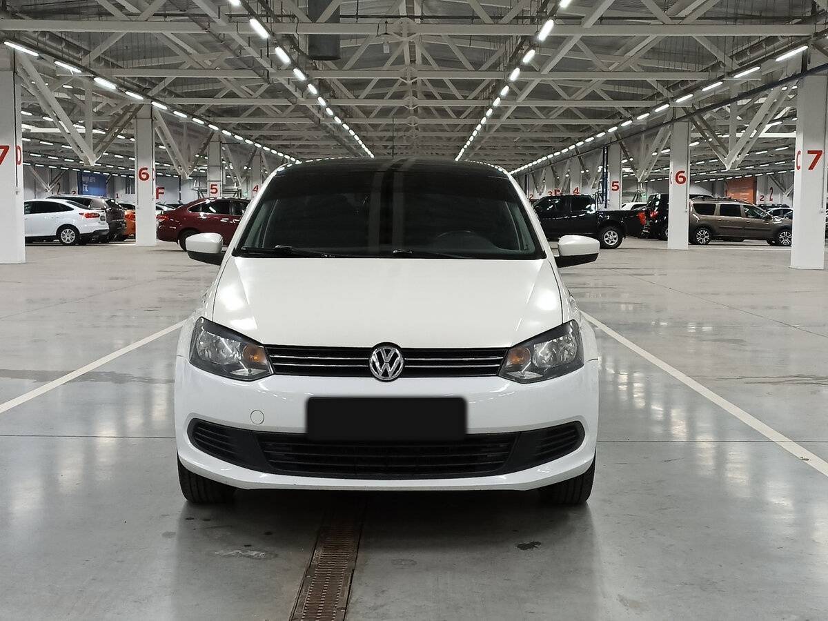 Volkswagen Polo, 2013 - фото №2