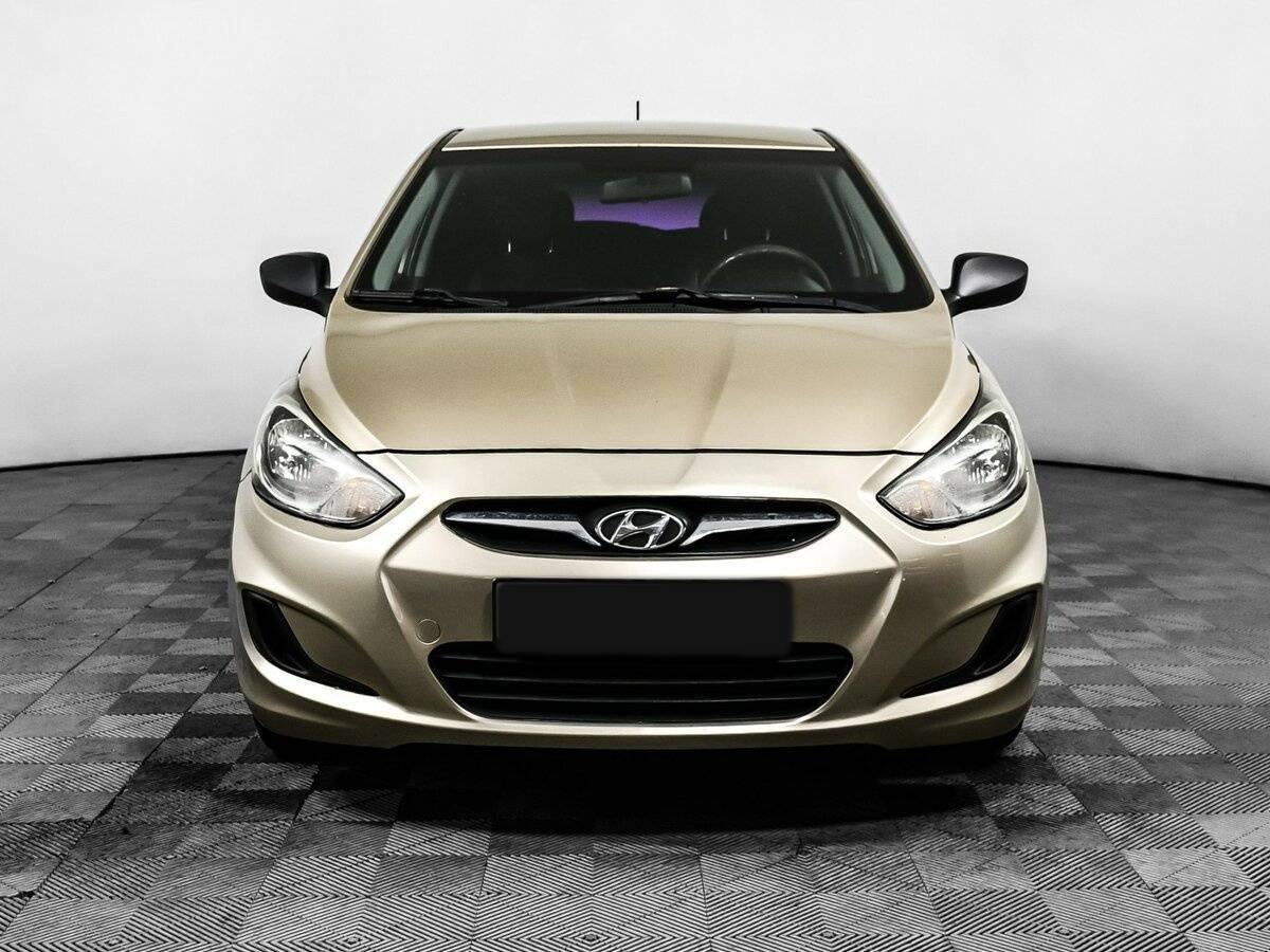 Hyundai Solaris, 2012 - фото №2