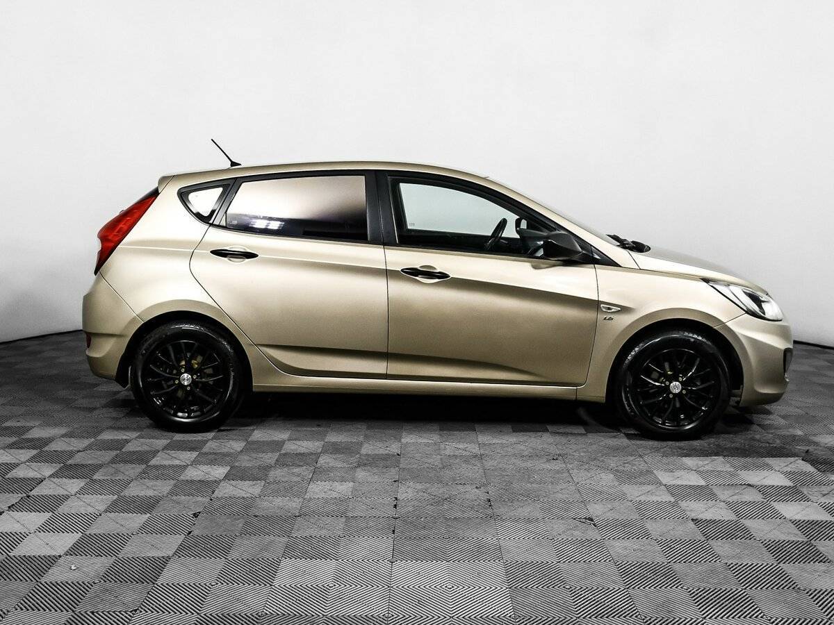 Hyundai Solaris, 2012 - фото №4