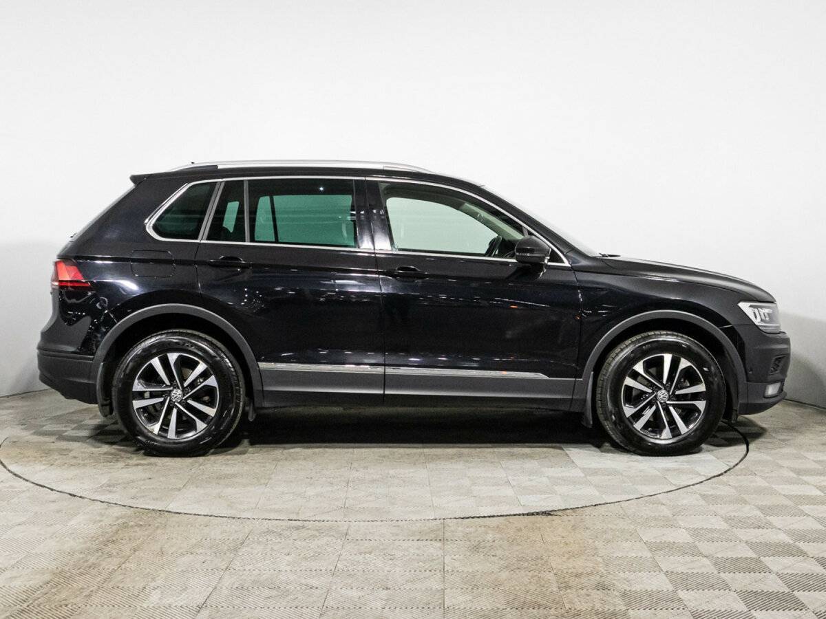 Volkswagen Tiguan, 2019 - фото №4