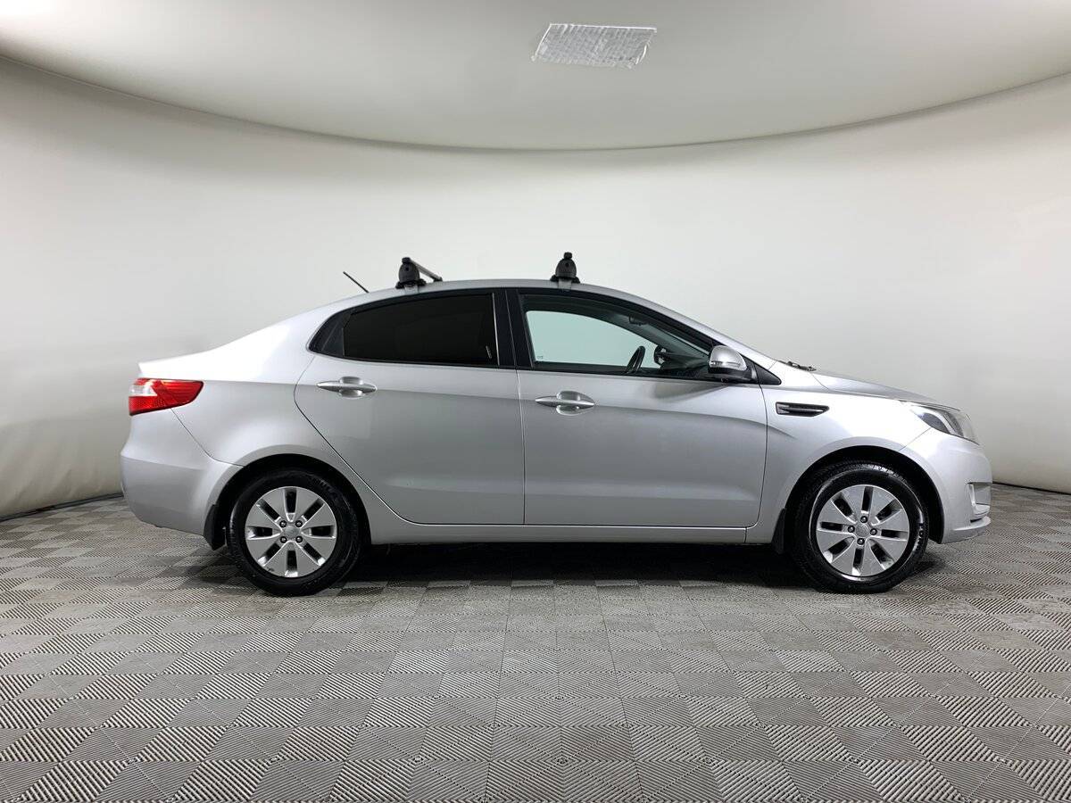 Kia Rio 5-speed, 2013 - фото №4