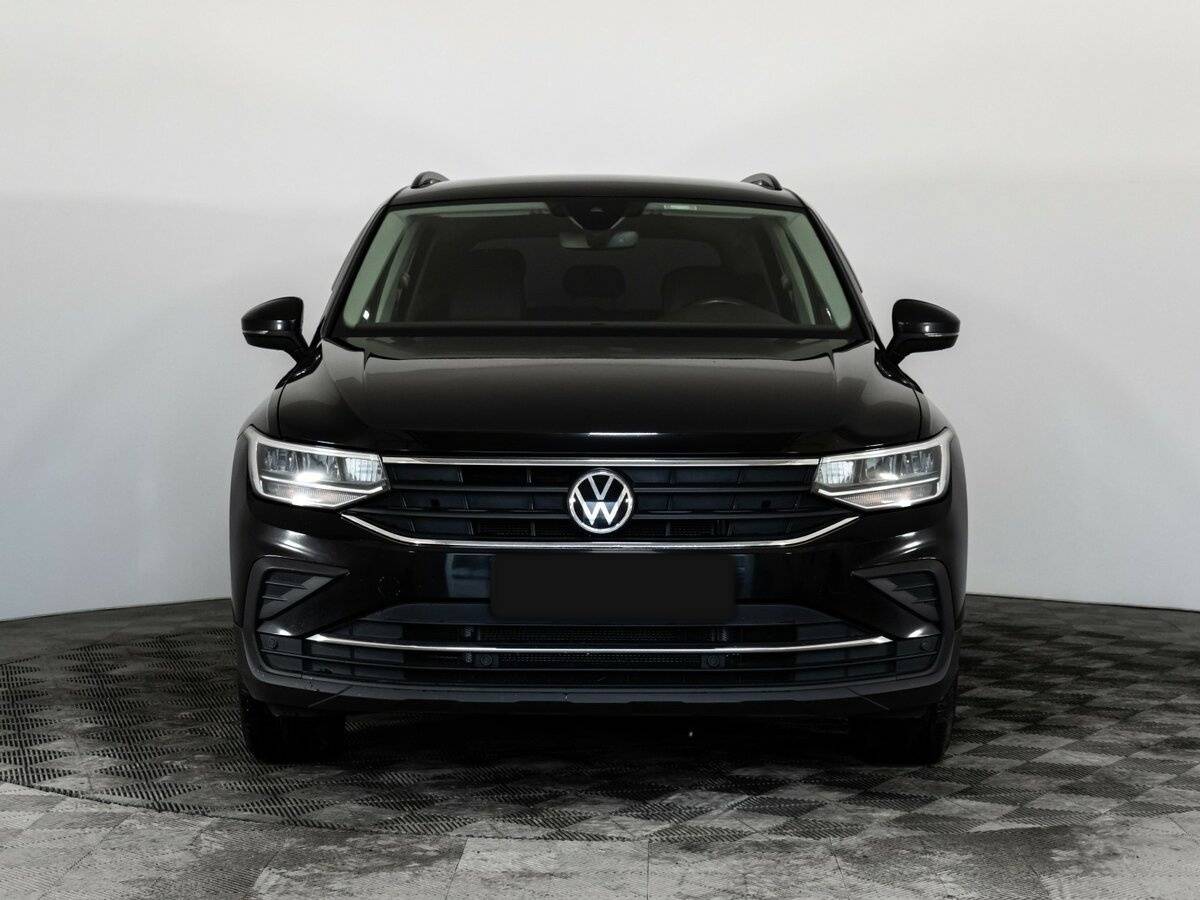 Volkswagen Tiguan, 2021 - фото №2