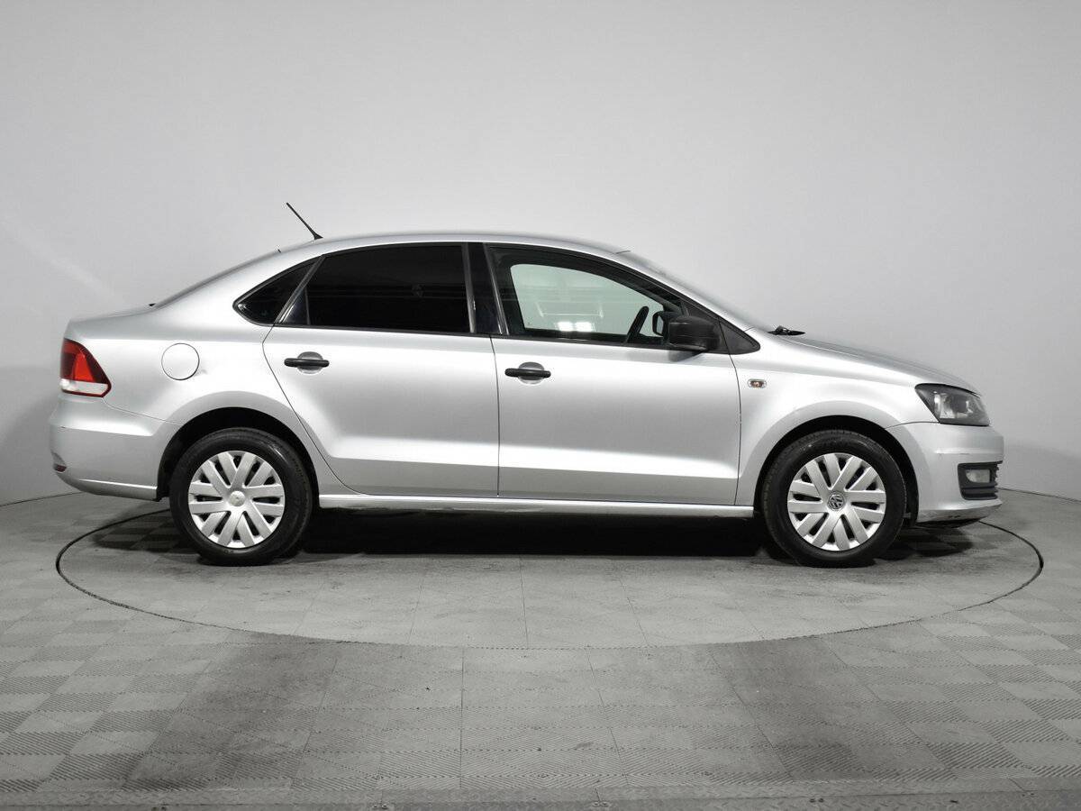 Volkswagen Polo, 2016 - фото №4