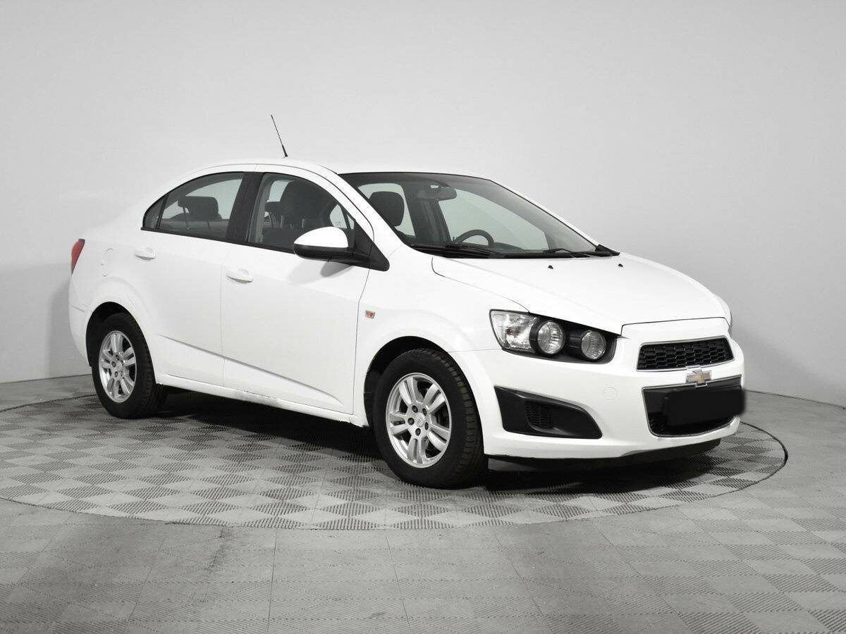 Chevrolet Aveo, 2013 - фото №3