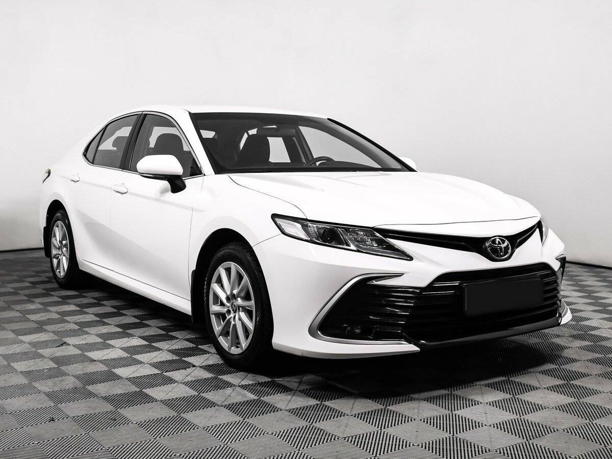 Toyota Camry, 2021 - фото №3