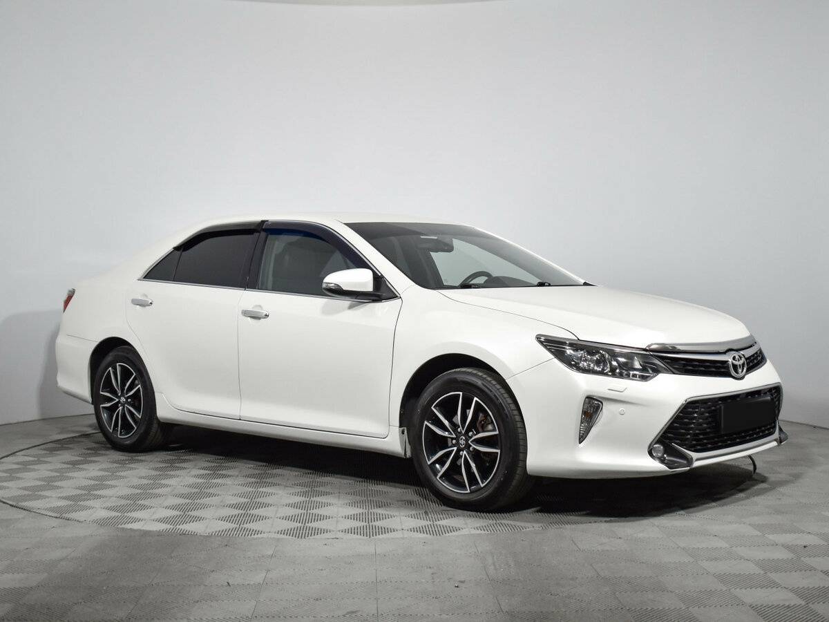 Toyota Camry, 2018 - фото №3