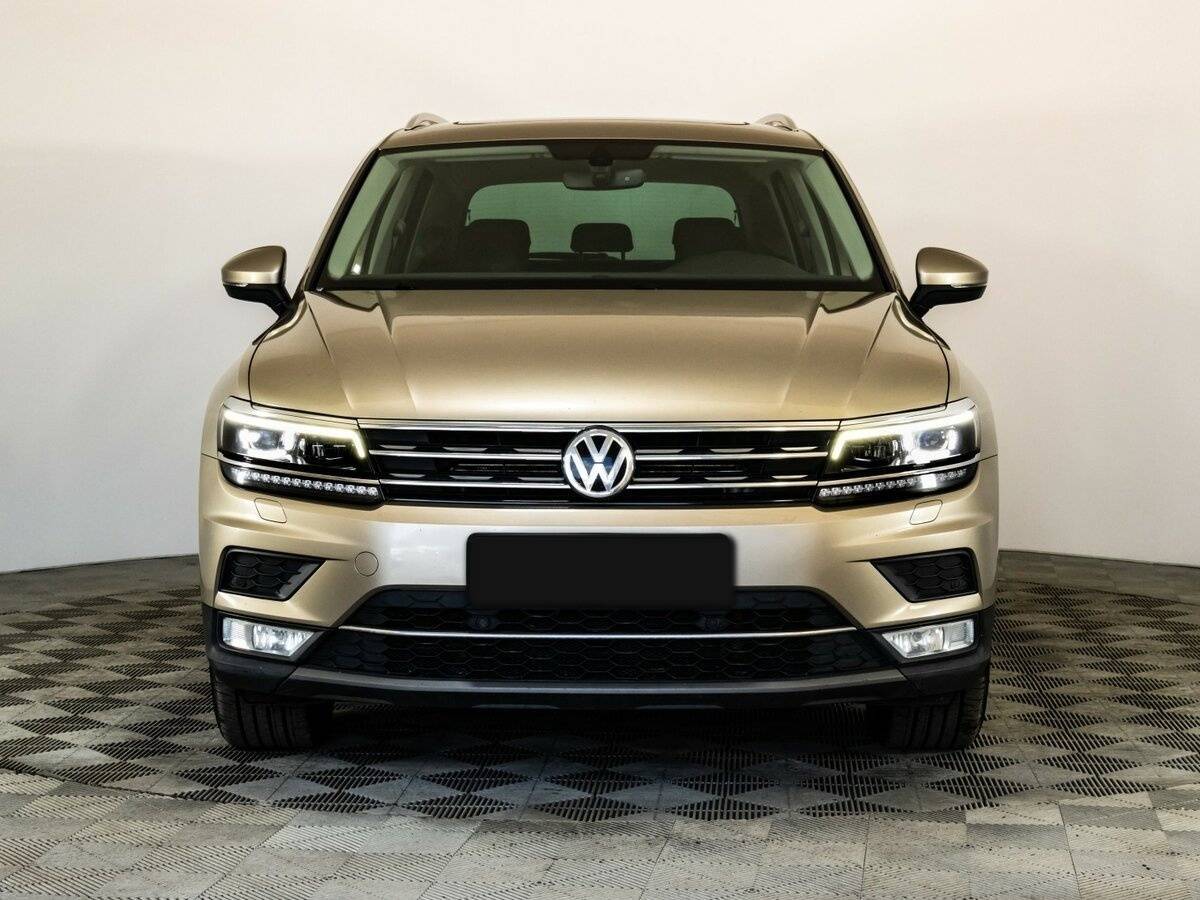 Volkswagen Tiguan, 2017 - фото №2