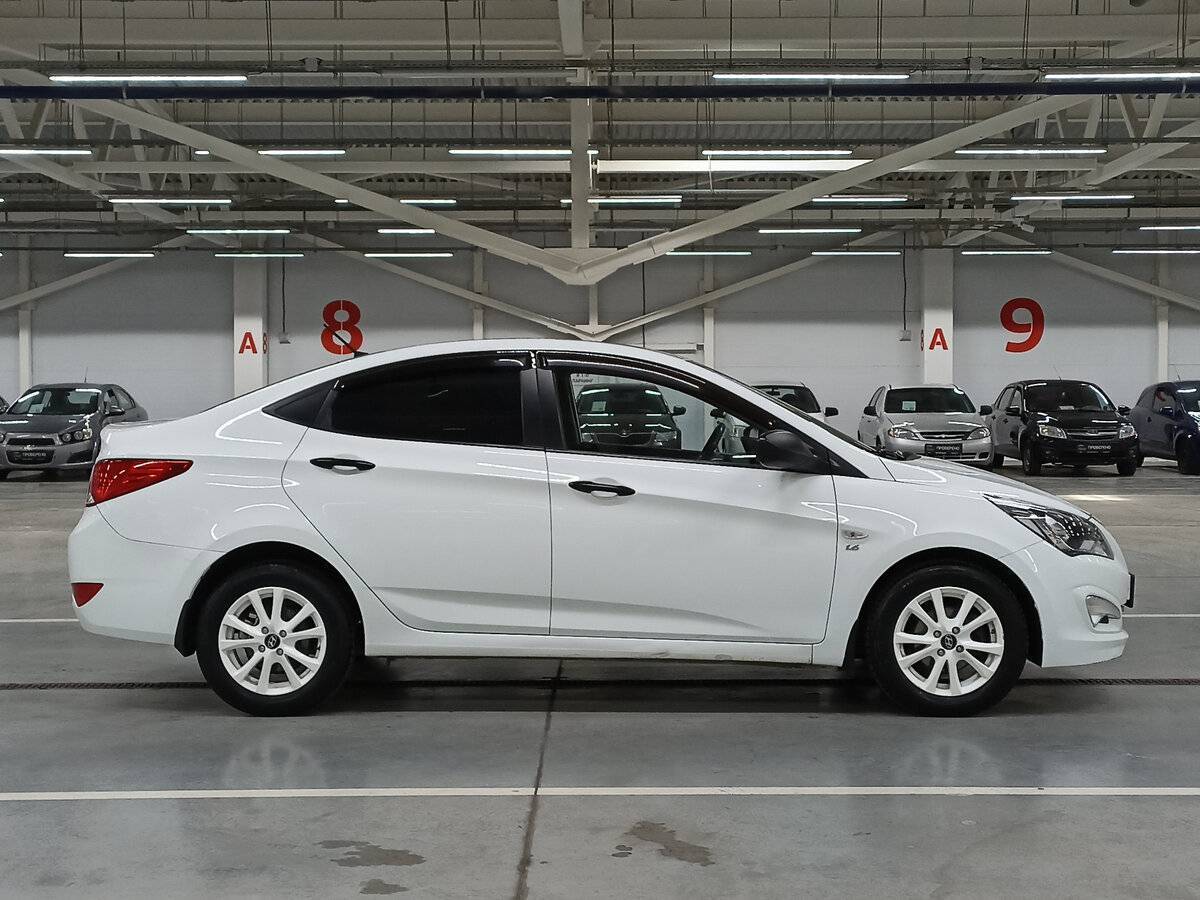 Hyundai Solaris, 2015 - фото №4