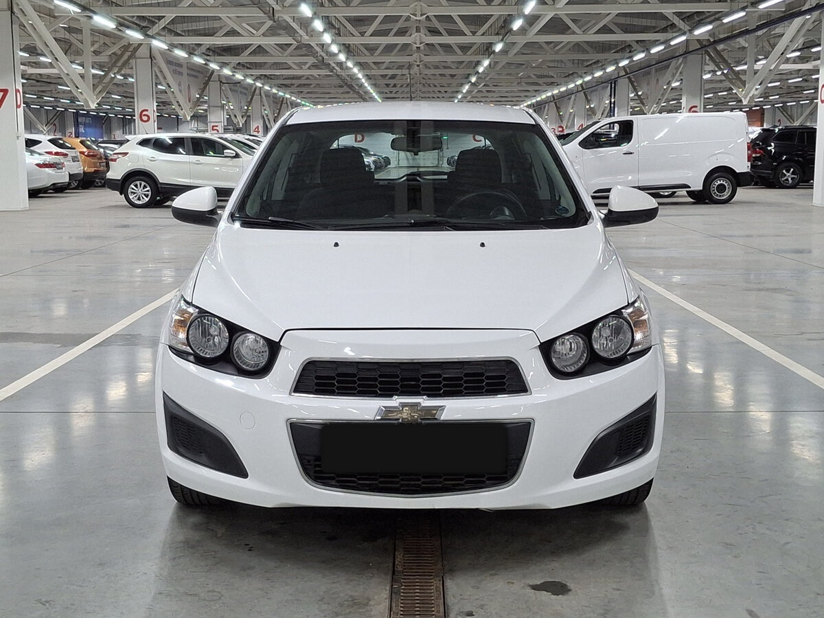 Chevrolet Aveo II, 2015 - фото №2